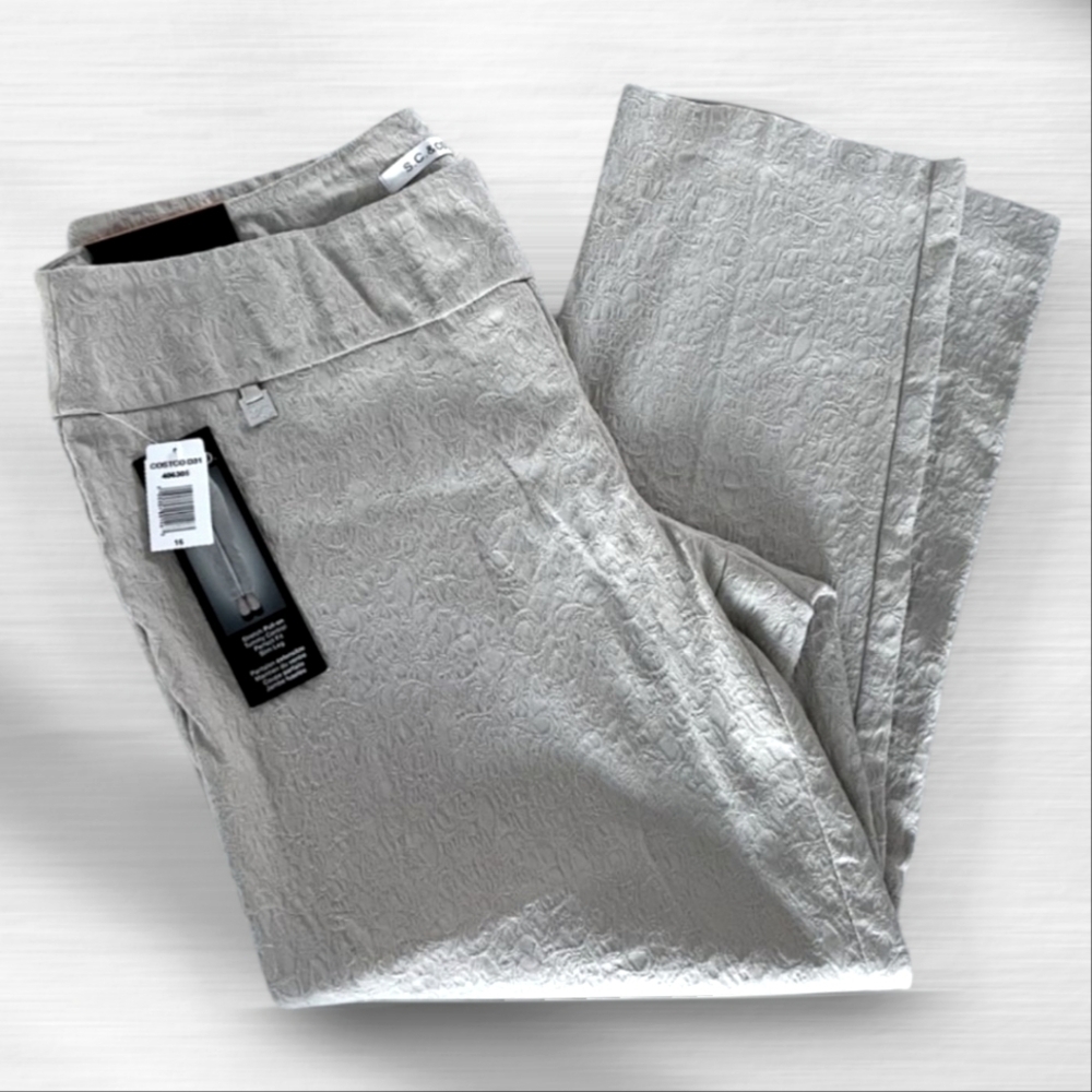 NWT S.C. & CO/ Slim leg/ Pull on/ Textured/ Stretch/ Tummy control/ Size US 16